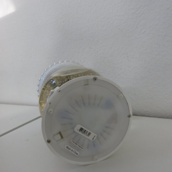 (#104) Bath Body Works Lighted Mermaid Pearl Water Globe 3-Wick Candle Holder - Picture 7 of 8